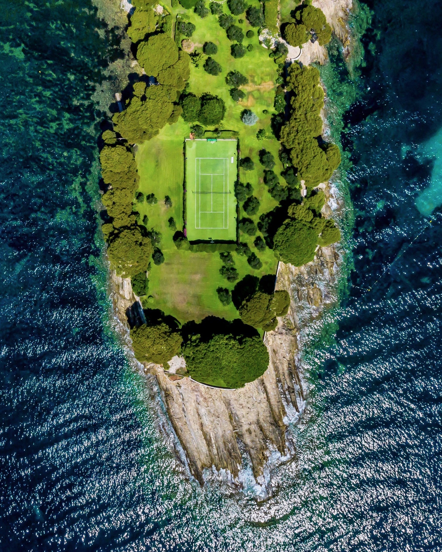 Court de tennis-sur-mer